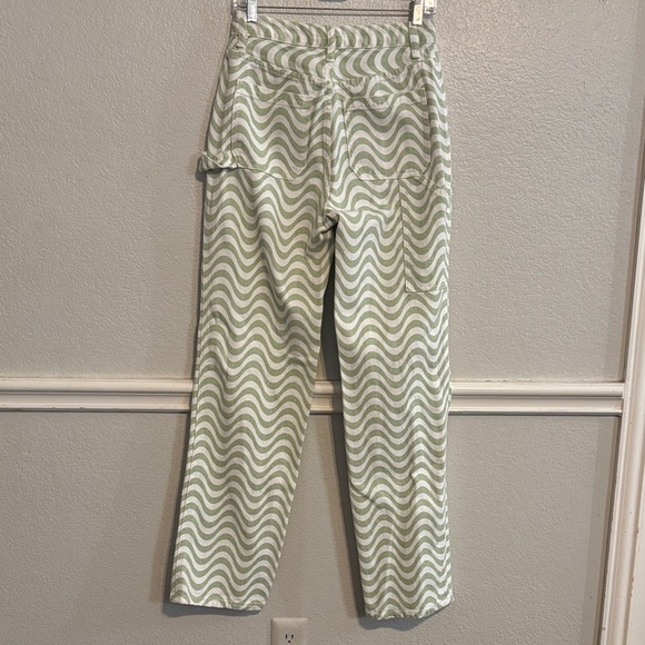PacSun Wavy Patterned 90’s BF Carpenter Jeans in Green and White - Picture 4 of 4